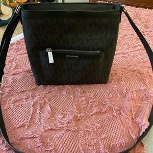 Michael Kors Crossbody.